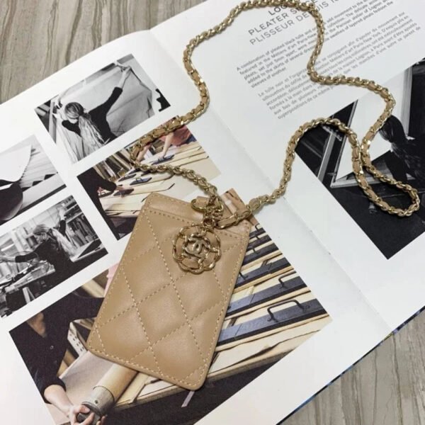 Chanel 19 In The Fall Of The New Camellias Work The Cards The Card Pack 86068