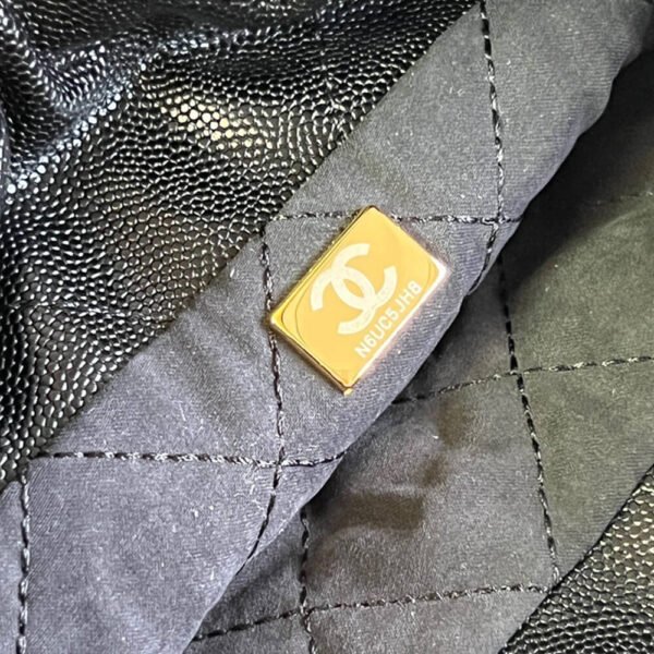 CHANEL 22 MINI HANDBAG AS3980