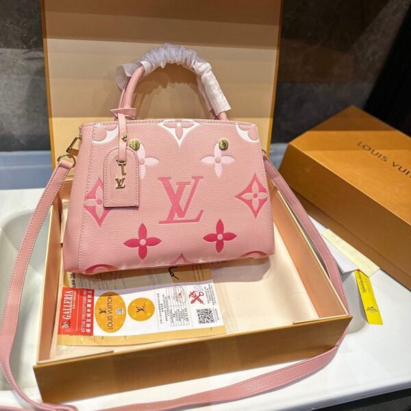 673B8090-A2BB-6295-3DB4-722C66FCD79F.jpg Bicolor Monogram Emplant Shoulder Bag