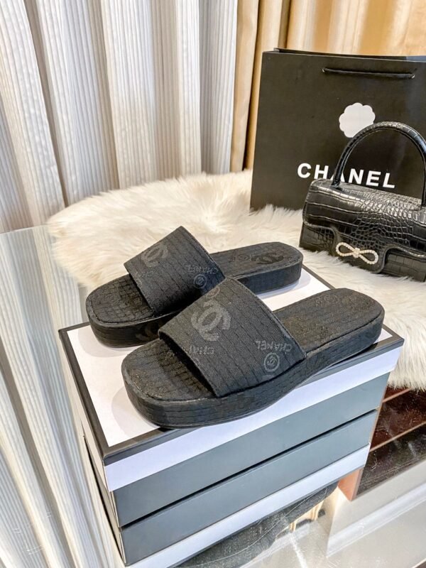 Chanel Women's Logo 25ss CC Sandal