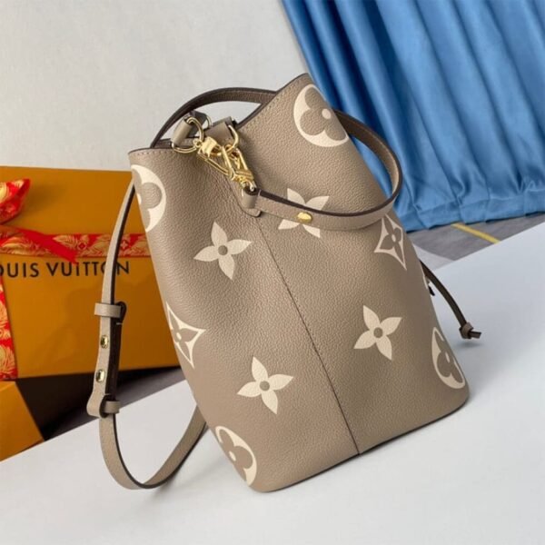 68902357-9721-D1C5-FCE3-FDD703E51930.jpg Louis Vuitton M45555 NéoNoé MM