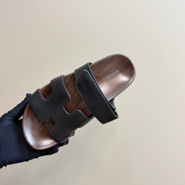 698A1F08-847A-14F2-85F4-E6D103BB2781.jpg Hermes Women's Chypre Sandal