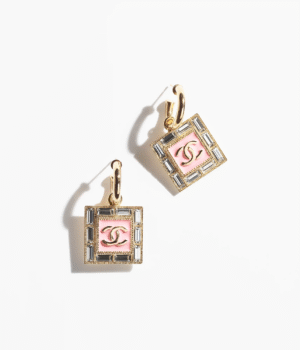 699CA9D4-82BB-D736-428A-C8A29A2B6A55.png PENDANT EARRINGS
