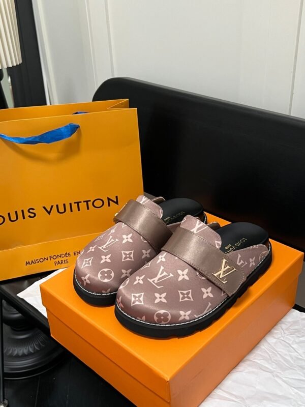 Louis Vuitton Women's Pool Pillow Comfort Sandal