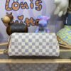 6A02C774-6147-51B7-56DD-48A6F317F3CB.jpg Louis Vuitton Eva Clutch N55214