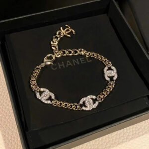 6A525DDC-FFA5-15EB-613C-4D31723D22A9.jpg Sparkling Diamond Double C Bracelet
