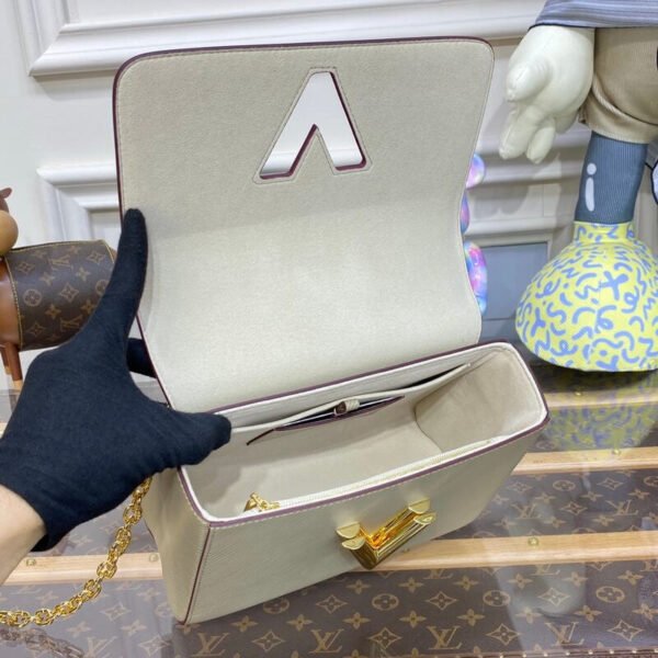 Louis Vuitton Twist MM M21112