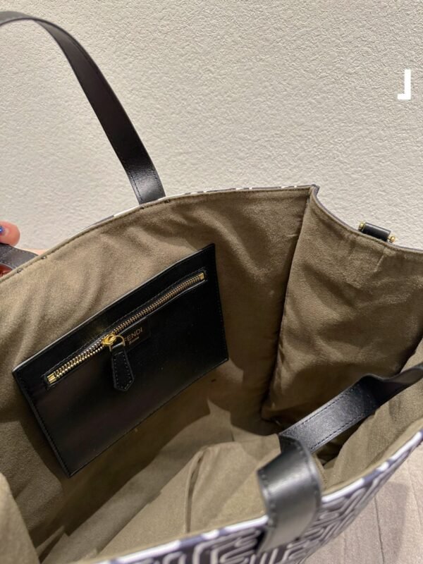 Fendi Sunshine Medium
