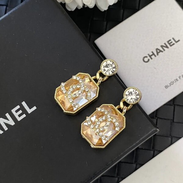 6B169877-4821-C170-071E-5B80D422B003.jpg CC Earrings 0002
