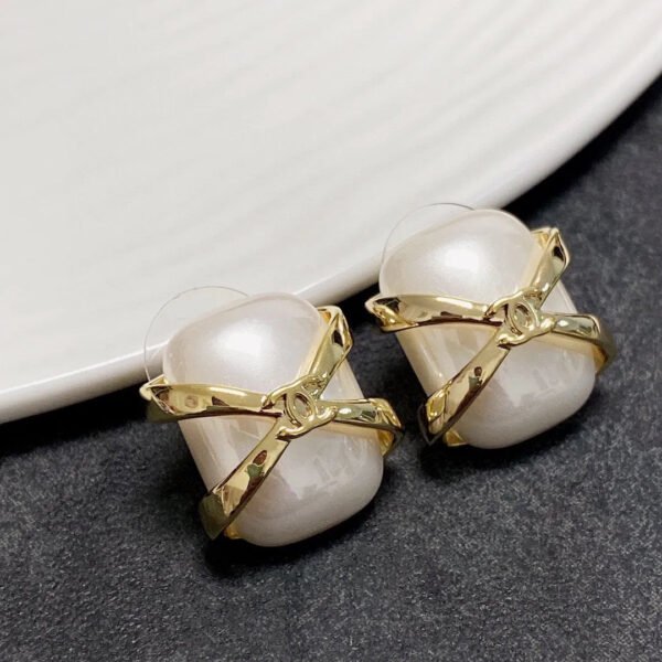 6DF5FB74-3F69-3744-3A4A-93BB61051BB2.jpg CC Jewelry New 1