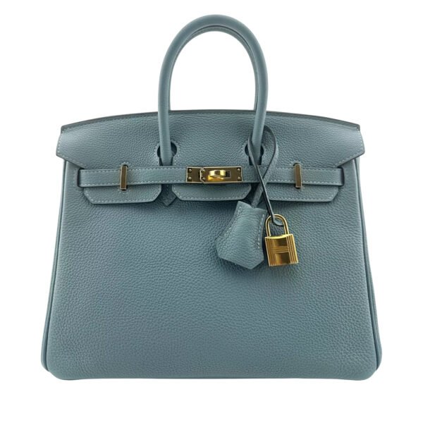 70085089-7F42-43E7-5C66-D37D9D750B43_1f6e1d28-f9f5-4662-9b9d-5a35b8d19dda.jpg Birkin 35 Bleu Ciel Togo Gold Hardware