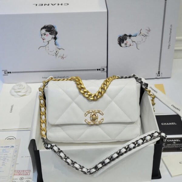 7130C187-18CF-0A7B-D3AD-A93727BA22C5.jpg Chanel 19 Handbag AS1160