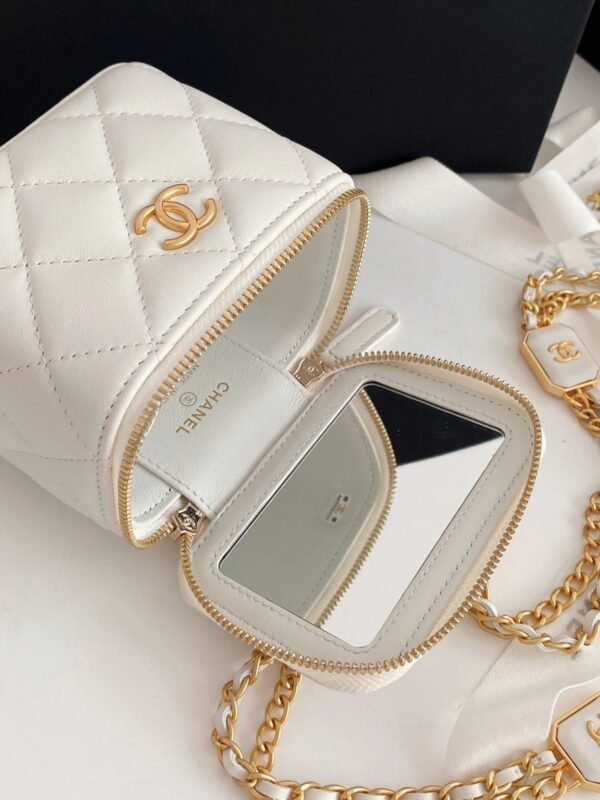 Chanel Small Vanity With Chain White For Women, Women&rsquo;s Bags 4.3in/11cm