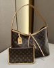 72757679-3983-3433-4F27-128ED100F528.jpg Louis Vuitton M46197 CarryAll MM