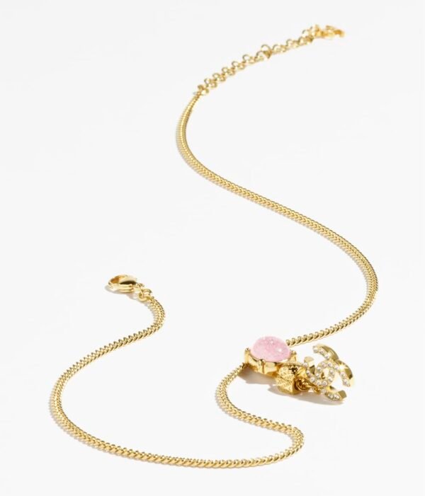 PENDANT NECKLACE