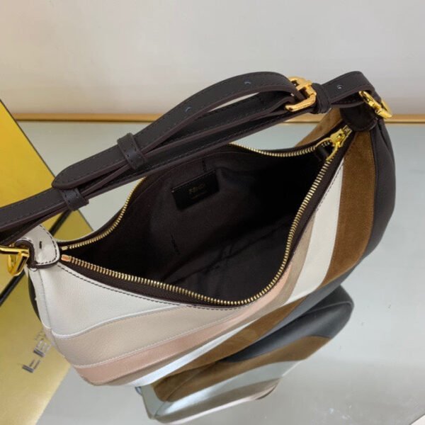 76F20ADD-70D7-E9F6-D73D-958B00F0CA03.jpg Fendi Fendigraphy Small Bag