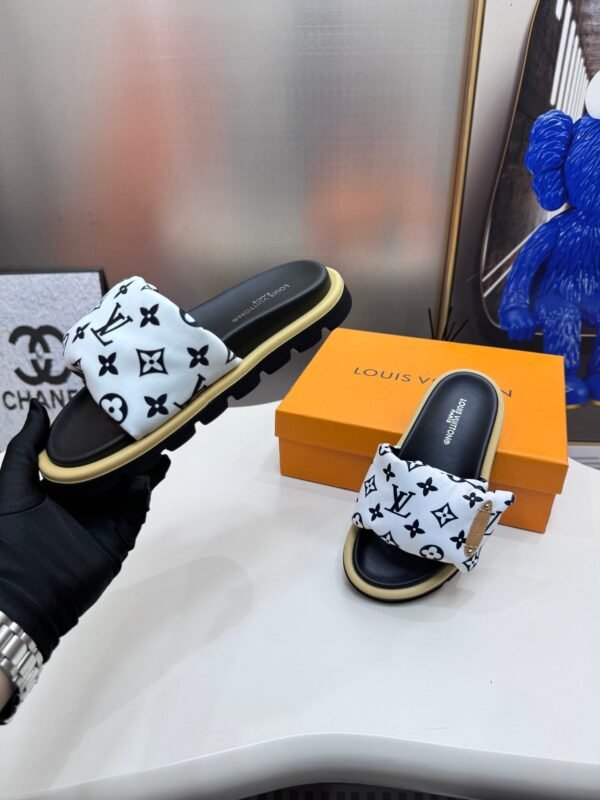 Louis Vuitton Women's Pool Pillow Comfort Sandal