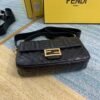 791B8ABF-A717-0C9E-33A7-D5223476FEB2.jpg Fendi baguette Bag