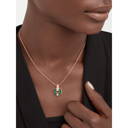 7ADE33E9-655B-09CC-7045-00DA9F1EB384.png NECKLACE