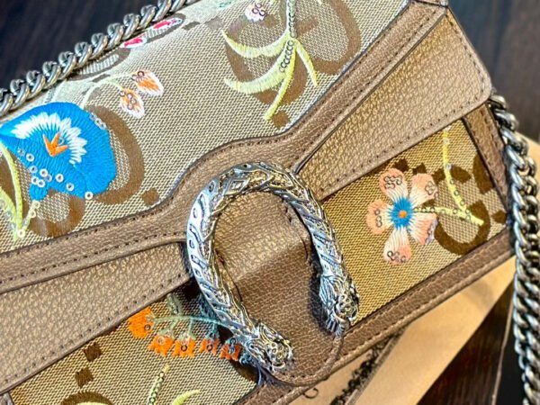 7C0A2036-78DE-C75C-8FE8-8811A4D1A1E5_bbe64a0f-a8fe-4e33-a98c-03950038554b.jpg Small Dionysus Jumbo Shoulder Bag