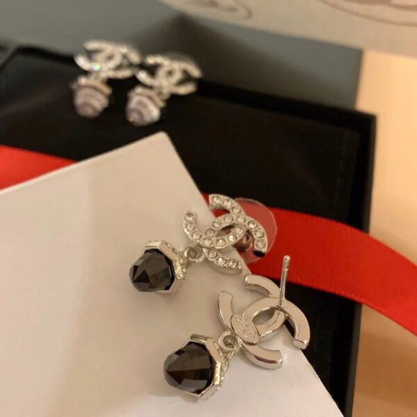 7D8EE7F3-2BB3-E2E9-1DCB-8925E8F0417A.jpg cc Earrings