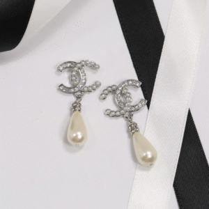 7E3FCACF-0D42-504D-4B32-19247914FD8F.png CCE644 cc Earring For Women