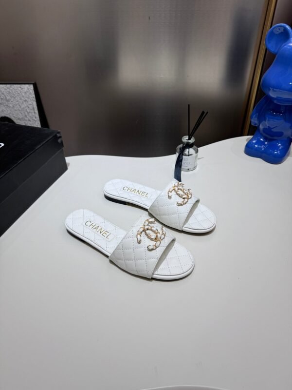 Chanel Women's Logo 25ss CC Sandal