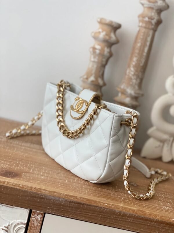 Chanel Small Hobo Bag Gold Hardware White For Women, Women&rsquo;s Handbags, Shoulder Bags 7.5in/19cm