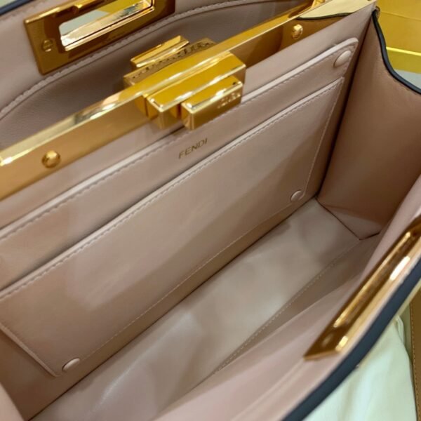 7F01D700-9BE9-E747-2729-36773D0F37D2.jpg Fendi Peekaboo Small iseeu Bag