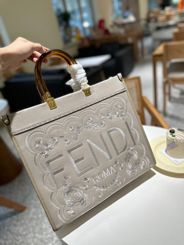 Fendi Sunshine Medium - Beige