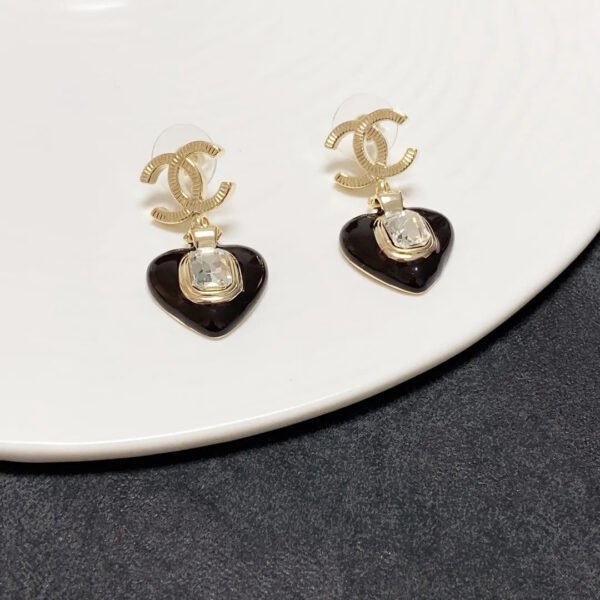 81F76D69-CABB-E4C4-5BED-B2EC8DDBE16B.jpg cc Earrings