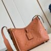 8299C67E-3903-B802-750B-2765DBDF3322.jpg Louis Vuitton M11790 CarryAll PM