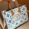 83E6A74E-0CA1-C5B3-B099-E09EDD1ABF13.png Louis Vuitton M11262 OnTheGo MM