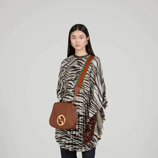 85184B64-84B8-70DE-DB75-2BF2A2A0B54F.jpg BLONDIE TOP HANDLE BAG