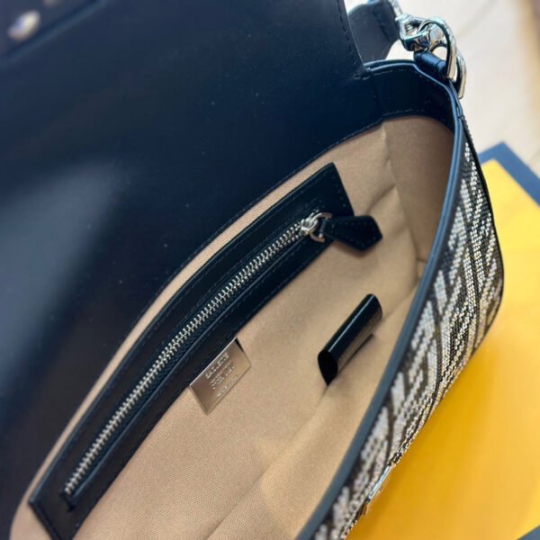 Fendi Baguette Medium