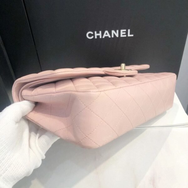 85604B14-2394-7D3D-718B-8169CE4C6E20.jpg Chanel Medium Classic Double Flap Light Pink Caviar Light Gold Hardware