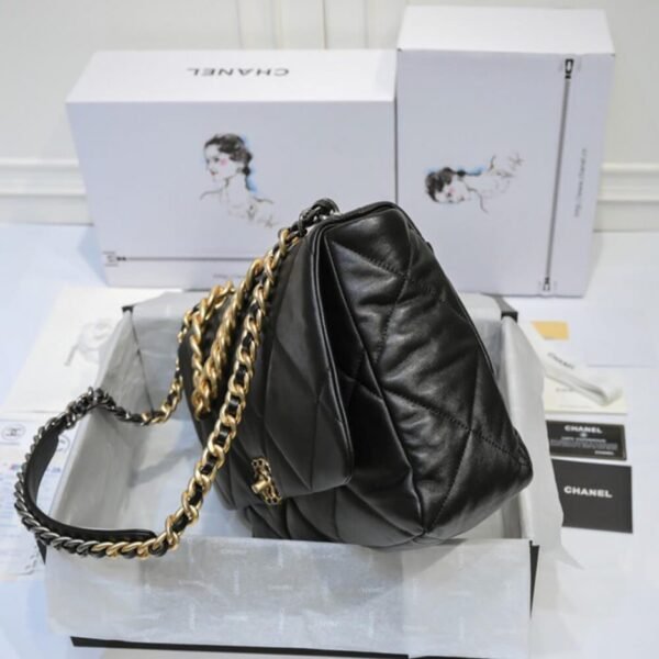 Chanel 19 Maxi Handbag AS1162