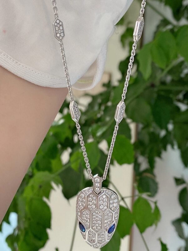 8A86B0BB-47FD-AE65-1DF4-EB2CF2CB329C.jpg Bulgari Serpenti Necklace