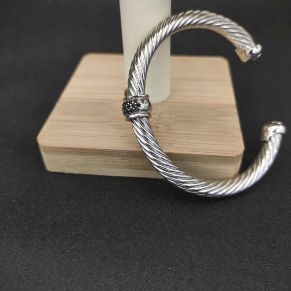 Classic Cable Station Bracelet Sterling Silver with Pave Diamonds, 7mm