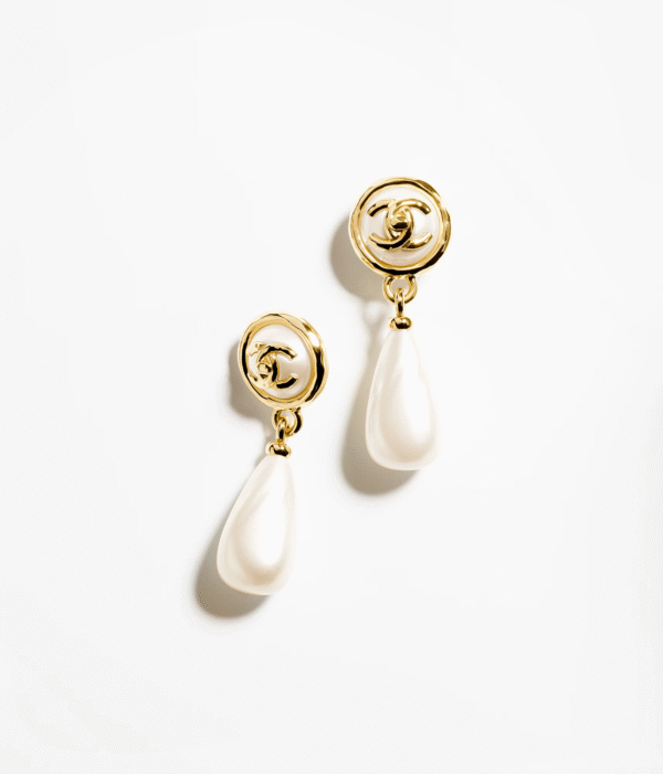 8E0679AA-515E-F6BE-9802-132EA4C3F3B5.png CLIP-ON PENDANTS