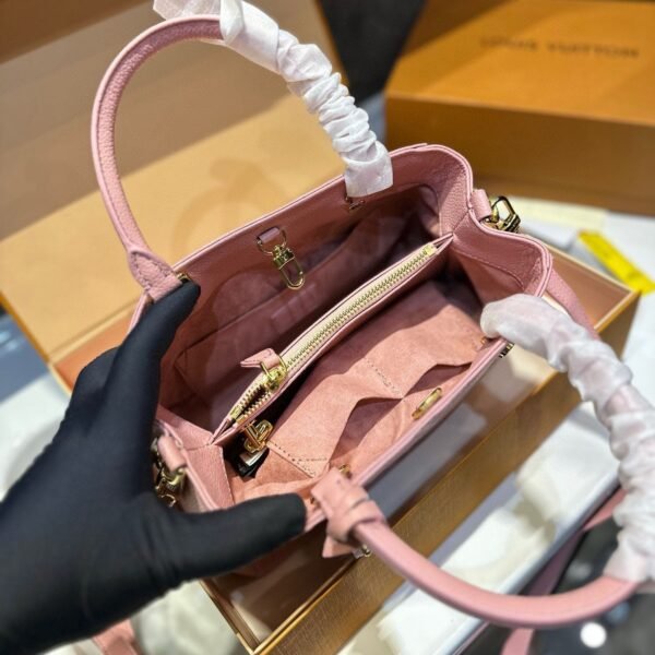 8E36B98A-D8EF-69EC-DB77-906D84C90900.jpg Bicolor Monogram Emplant Shoulder Bag