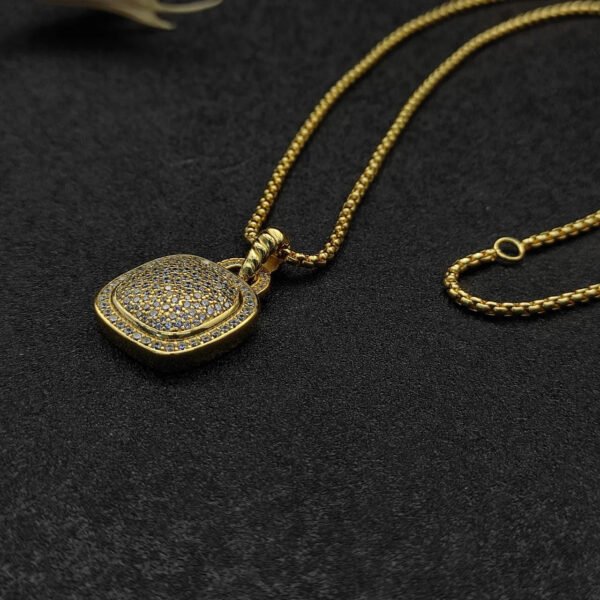 Albion&reg; Pendant in 18K Yellow Gold with Pave Diamonds,18mm