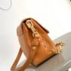 911C0769-DF31-09D4-B02C-44CCE831A72D.jpg Louis Vuitton M25048 Dauphine Soft MM