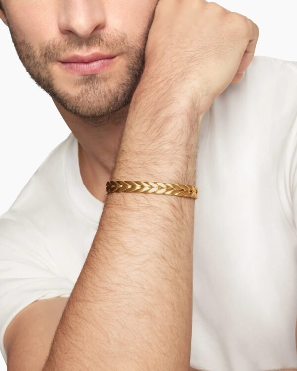 Chevron Cuff Bracelet 18K Yellow Gold, 9mm