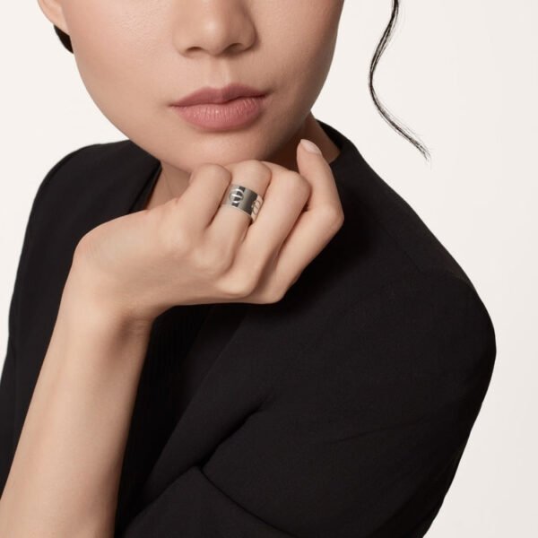 915F4C01-3061-FC97-558E-F01399A3B6D0-1.jpg LOVE RING