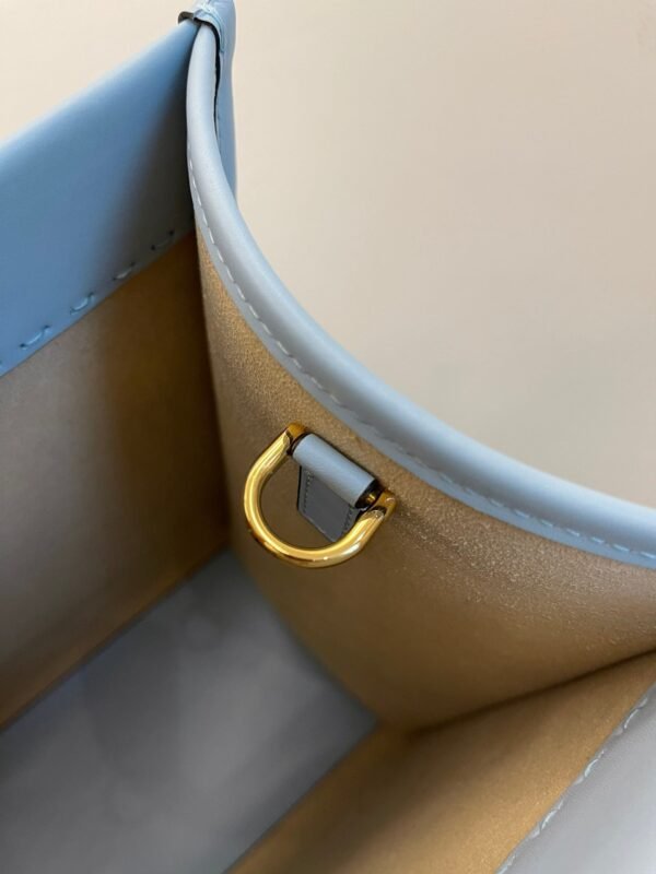 Fendi Sunshine Shopper Meduim Bag