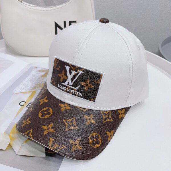 New Stitching Presbyopia Fisherman Cap - White