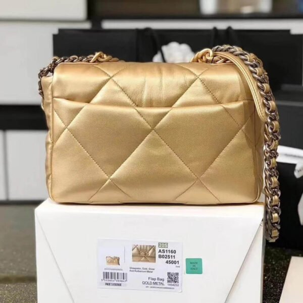 92E88360-3858-F3BC-A7D1-80A5FFB890AB.jpg Chanel 19 Flap Bag As1160 Gold