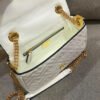 938A2869-8A87-2802-4DC5-7732C33DA11F.jpg Fendi Baguette Chain Midi