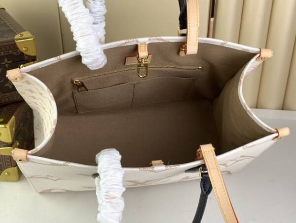 Louis Vuitton OnTheGo MM M46912